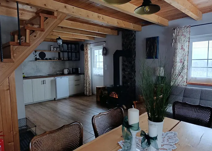 Pod Lipa 度假居 Idzikow